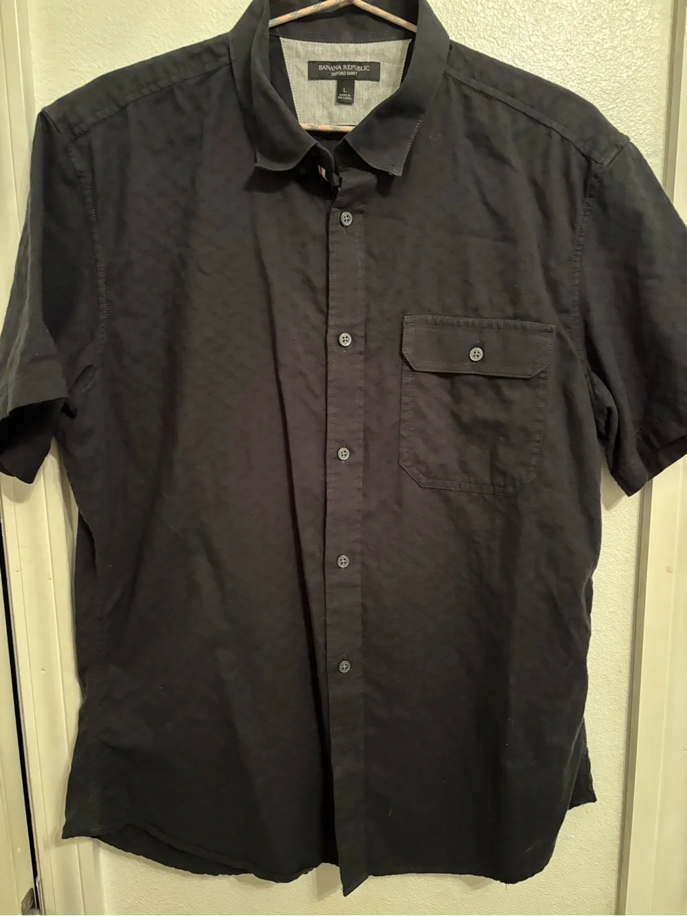 Banana Republic Oxford Black Short-Sleeve Button-Down Shirt L
